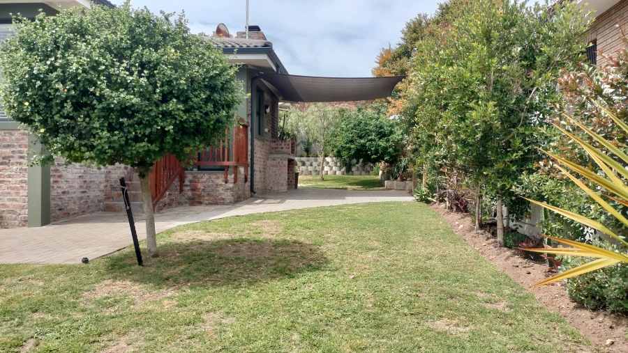 3 Bedroom Property for Sale in Reebok Western Cape